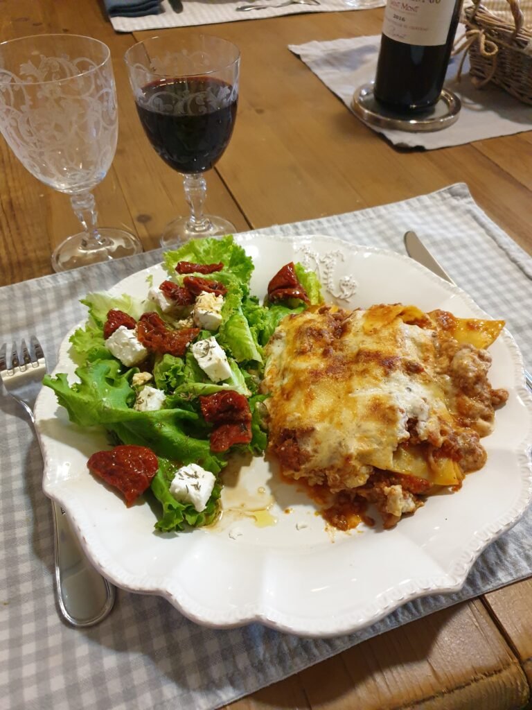 Lasagne maison et sa petite salade